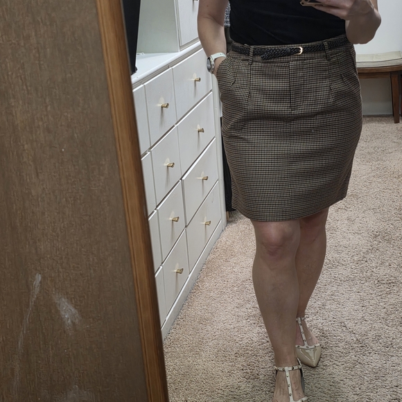 H&M Classic Herringbone Mini Skirt - Picture 1 of 6